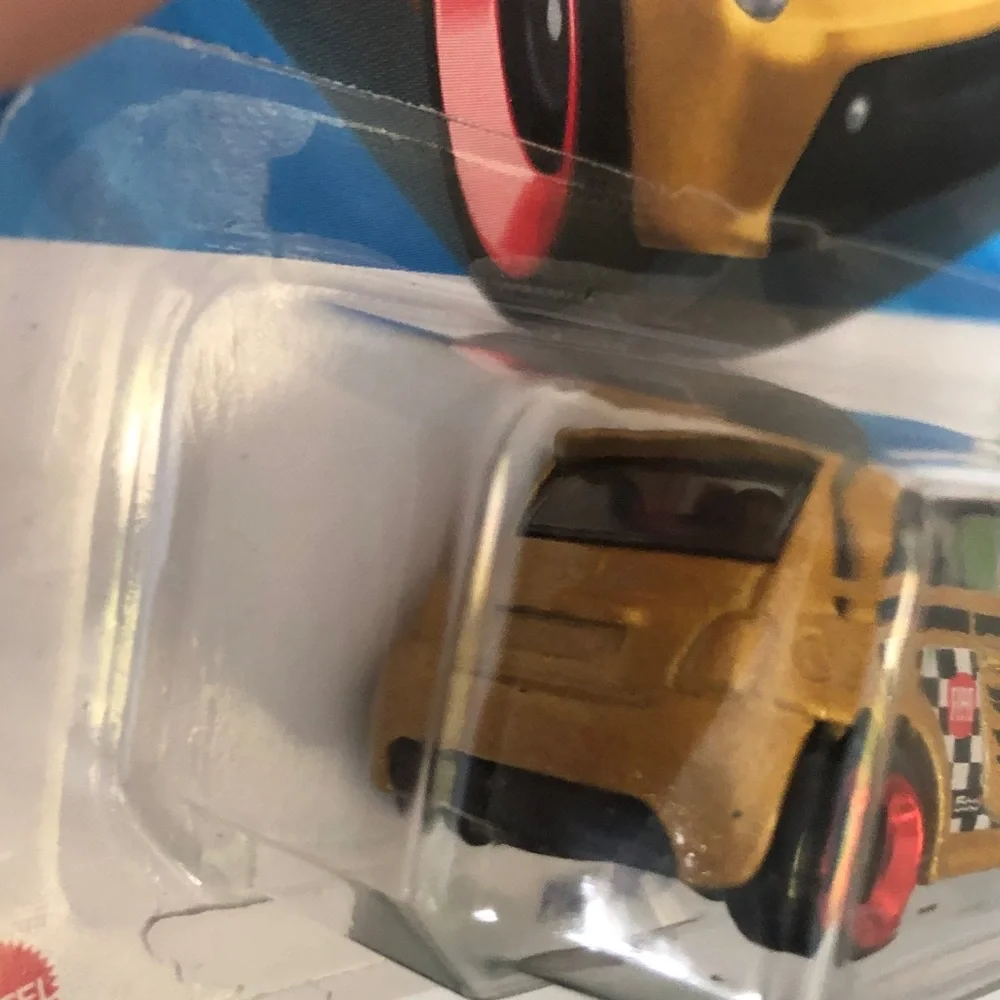 Mattel Hot Wheels Gold Fiat 500e Toy Car